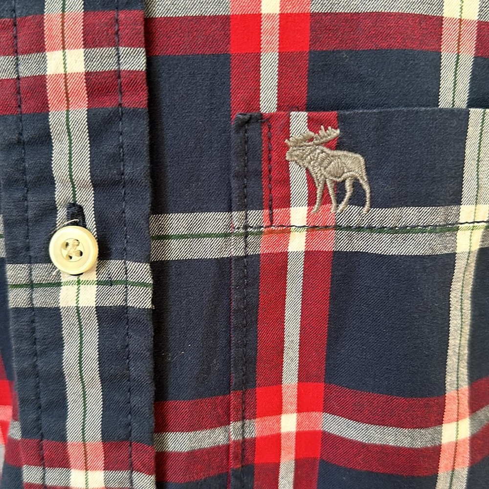 Abercrombie & Fitch men’s plaid button down shirt.  Size Small,Excellent cond. - Picture 2 of 5